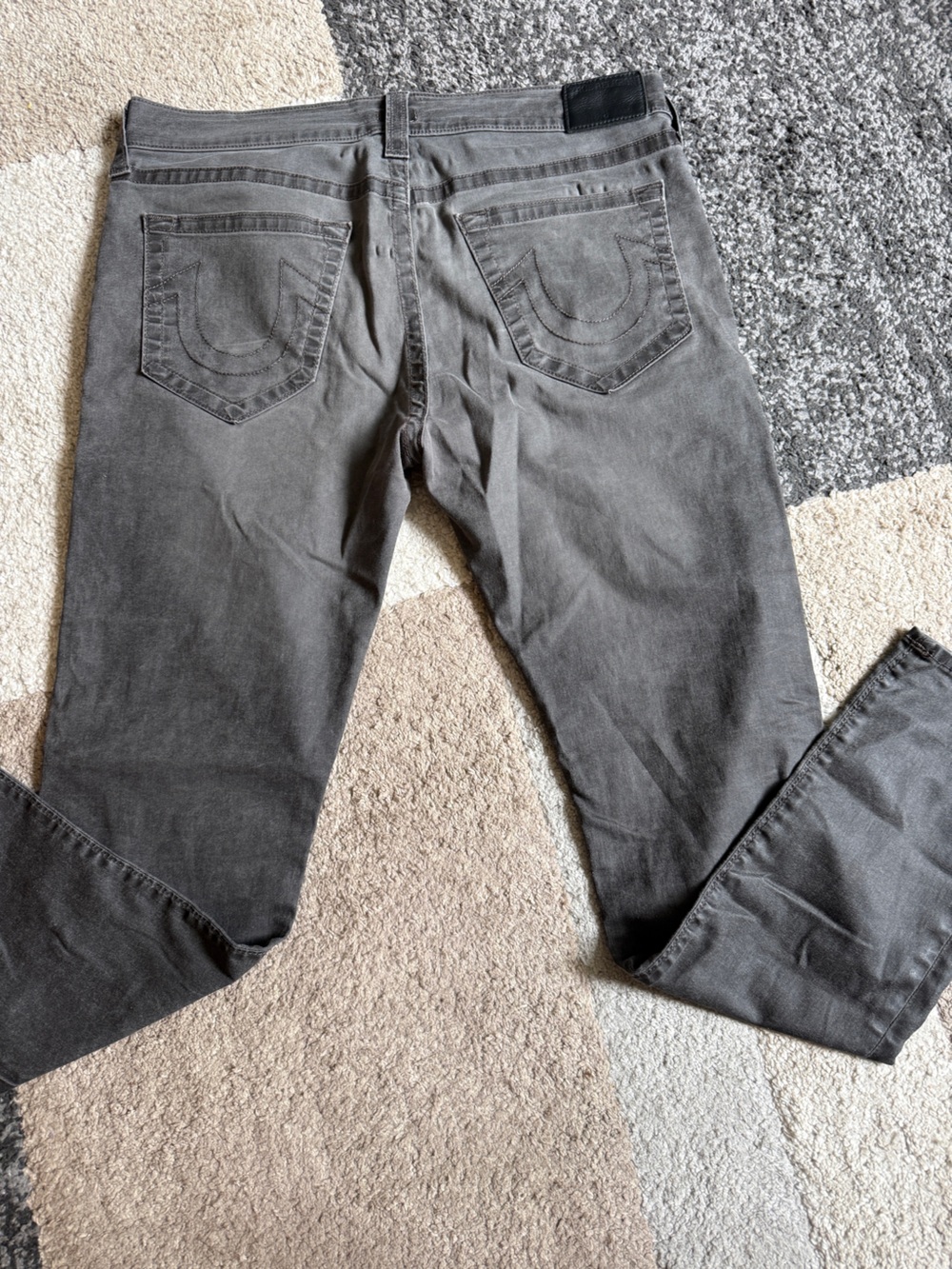 True Religion Dean Tapered Men's Gray Button Fly Jeans- Size 36 - Picture 11 of 12